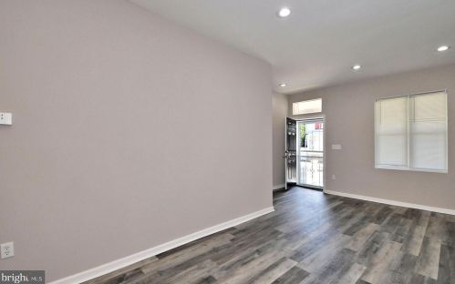 328 61 St, Philadelphia PA 19142-3402 exterior