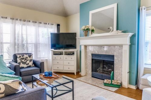 4324 Capistrano Dr, Dallas TX  75287-4007 exterior