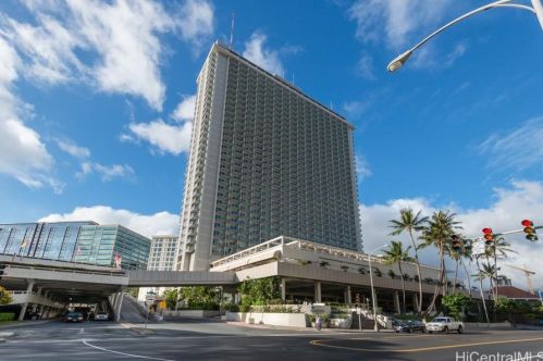 410 Atkinson Dr, Honolulu HI  96814-4730 exterior