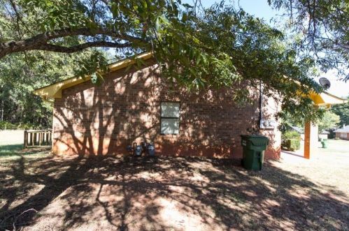 210 Tanglewood Ln, Monroe, GA 30656-1425