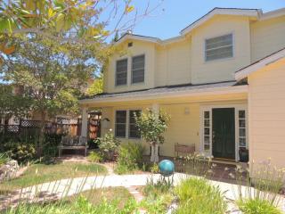 10422 San Fernando Ave, Cupertino, CA 95014-2867