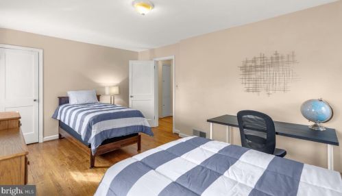 1626 Oakview Dr, Silver Spring MD 20903-2243 exterior