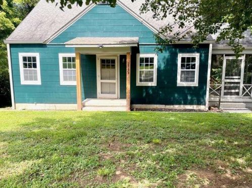 2733 Harlan Dr, Atlanta GA  30344-3701 exterior