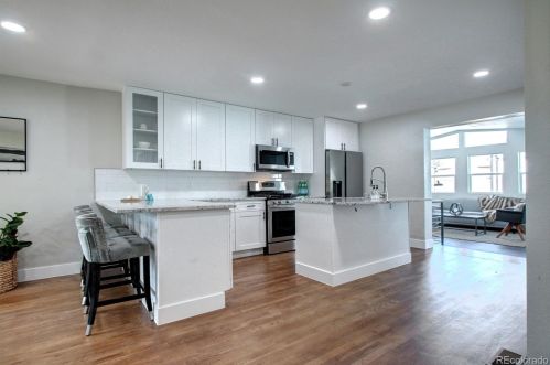 2811 Cook St, Denver CO  80205-5012 exterior