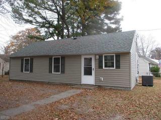 38 Jordan Dr, Hampton, VA 23666-4136