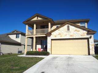 773 Great Oaks Dr, New Braunfels TX  78130-2010 exterior