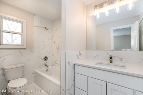 61 Western Dr, Wall Township NJ  07731-2727 exterior