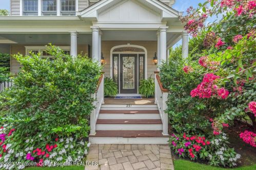231 Woodland Ave, Avon, NJ 07717-1251