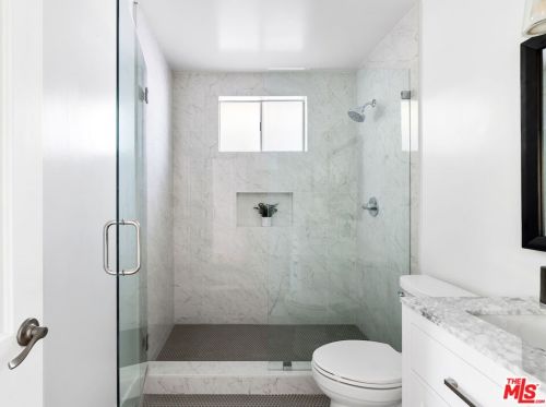 728 26th St, Santa Monica CA  90402-3150 exterior
