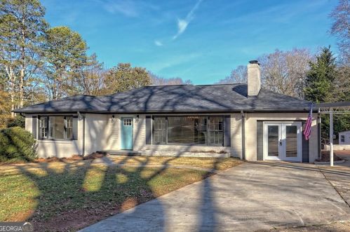 223 Greer Ln, Toccoa, GA 30577-3098