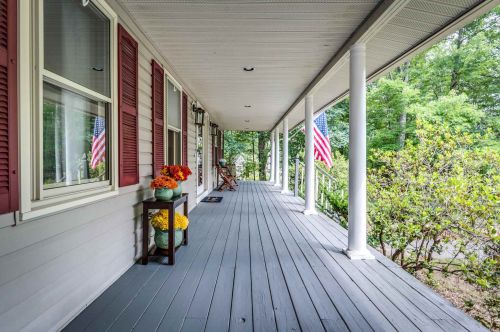5 Dames Brook Dr, Milton, NH 03851-4705