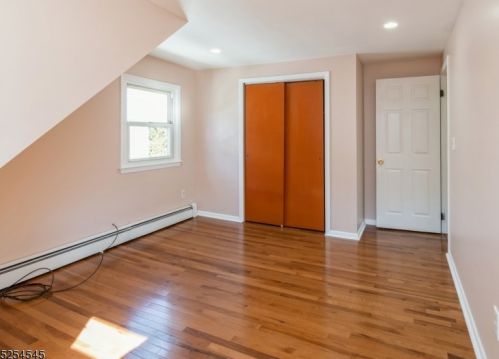 2 Green Tree Ln, Dover NJ  07801-4420 exterior