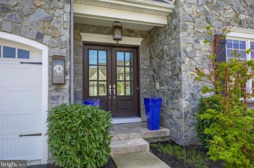360 Addison Pl, Lancaster, PA 17601-5152