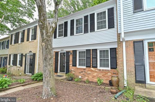 5523 Heston Ct, Springfield VA  22151-1707 exterior