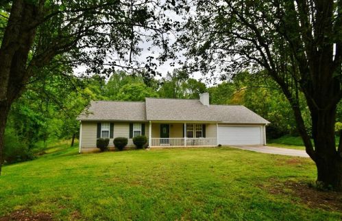 3306 Wilkerson Dr, Gainesville, GA 30506-4422