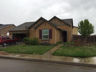 3397 Twain Ave, Clovis, CA 93619-5037