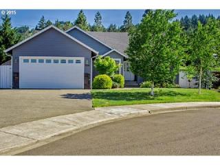 2576 Peachwood Ct, Sutherlin OR  97479-8800 exterior