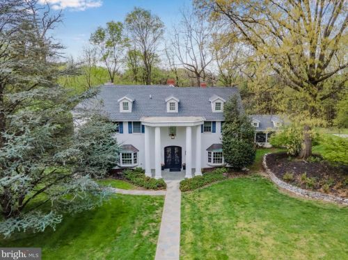 1485 Fairmont Dr, Harrisburg, PA 17109-5613