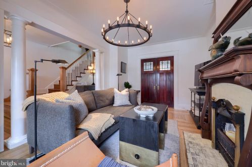 620 Pine St, Lancaster PA  17603-2824 exterior