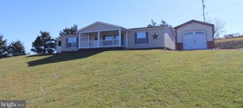 120 Dewey Dr, Maysville WV  26833 exterior