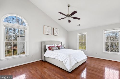 9625 Woodedge Dr, Springfield VA  22015-3017 exterior