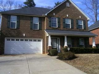5526 Mossy View Dr, Douglasville, GA 30135-1213