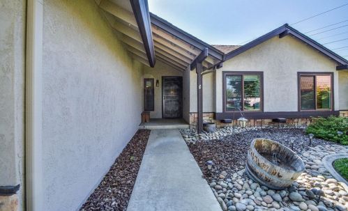 3845 Emperor Ln, Modesto, CA 95356-2212
