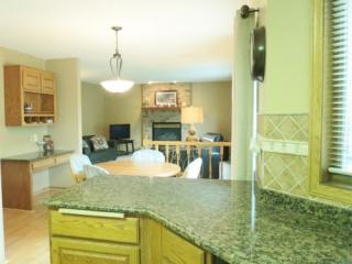 18390 37th Pl, Minneapolis, MN 55446-2822