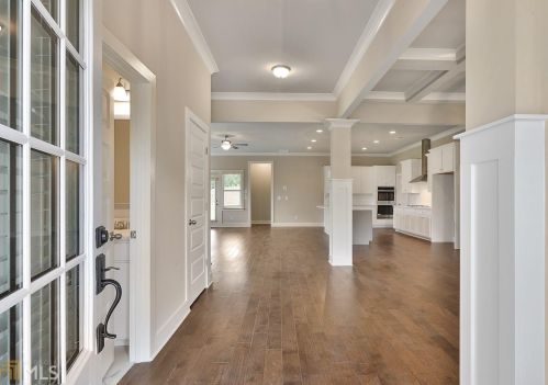 331 Northgate Preserve Dr, Newnan, GA 30265