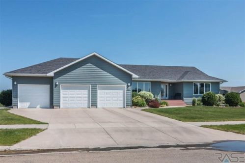 1122 9th St, Orland SD  57042-1004 exterior