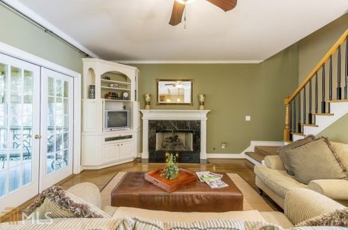 2242 Lenox Walk, Atlanta GA  30319-3835 exterior