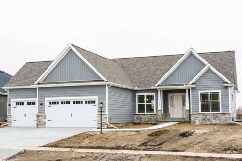 1108 English Oak Dr, Champaign, IL 61822-3358