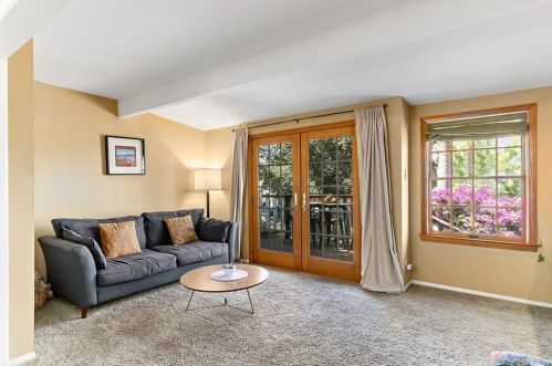 2930 Adams St, Glendale CA 91206-3422 exterior