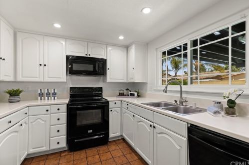 103 Jeanine Way, Anaheim CA  92806-3840 exterior