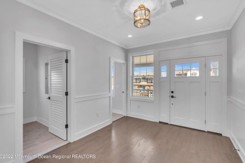 19 Sturgis Rd, Lavallette NJ 08735-2843 exterior