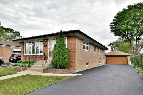 237 Marion St, Bensenville, IL 60106-2515