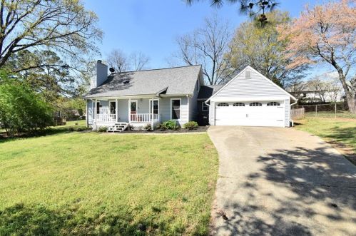 2630 Tritt Ln, Marietta, GA 30062-4421