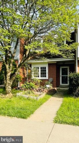 3517 Cranmer Mews, Woodbridge VA  22193-5302 exterior