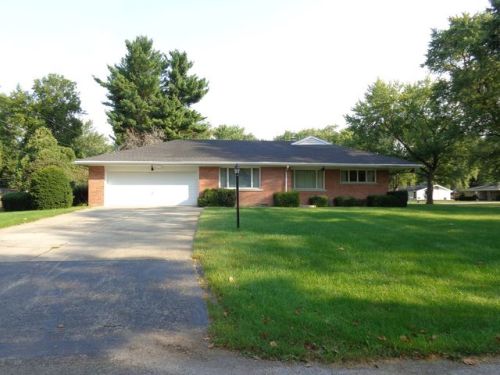 155 Marquette Ln, Kankakee, IL 60901-5960