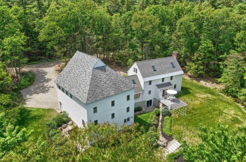 81 Salisbury Rd, Mount Vernon, NH 03057-1108
