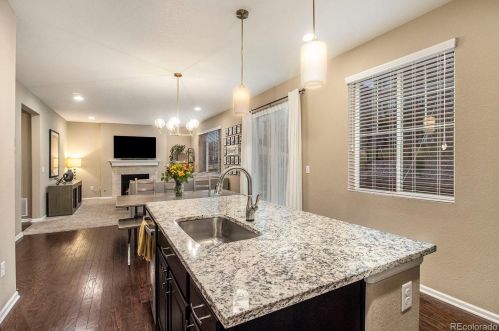 7351 Old Hammer Way, Aurora CO  80016-6115 exterior