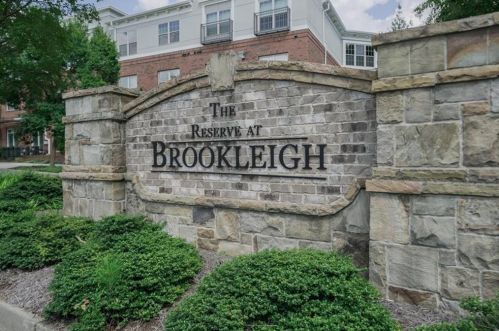 3635 Brookleigh Ln, Atlanta GA  30319-2206 exterior