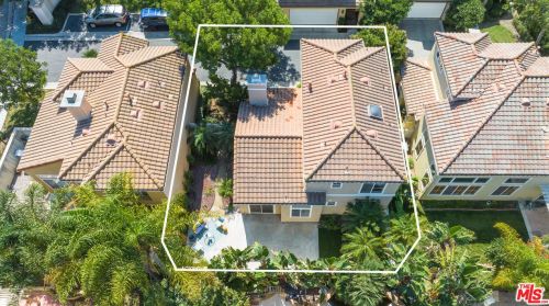 47 Del Carlo, Irvine CA  92606-8824 exterior