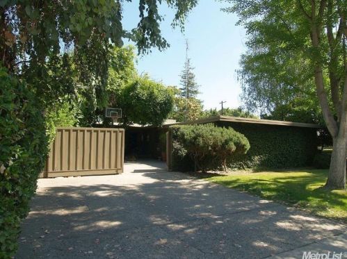 1239 Trinity Ave, Modesto, CA 95350-5821