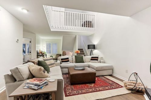 1209 Brookhaven Woods Ct, Atlanta GA  30319-3880 exterior
