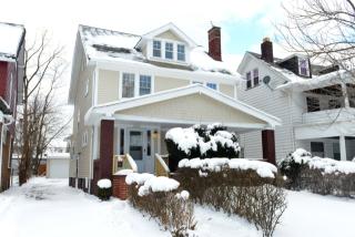 3282 Yorkshire Rd, Cleveland OH  44118-2529 exterior