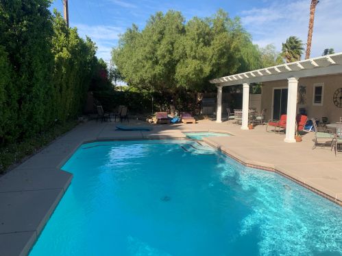 2005 Viminal Rd, Palm Springs, CA 92262-3848