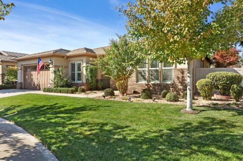 2497 Belle Glade Ln, Manteca, CA 95336-5130