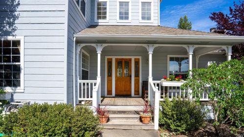 8160 Ragle Pl, Sebastopol, CA 95472-3152