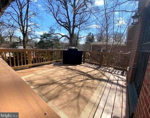 10211 Sutherland Rd, Silver Spring MD 20901-2236 exterior